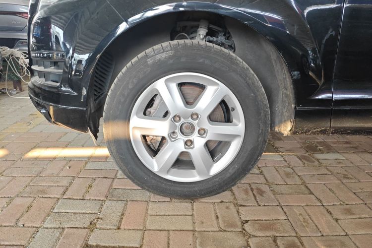 奥迪Q7 2015款 35 TFSI 进取型车身外观6007