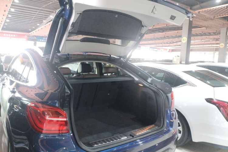 宝马X4 2014款 xDrive20i X设计套装局部细节23