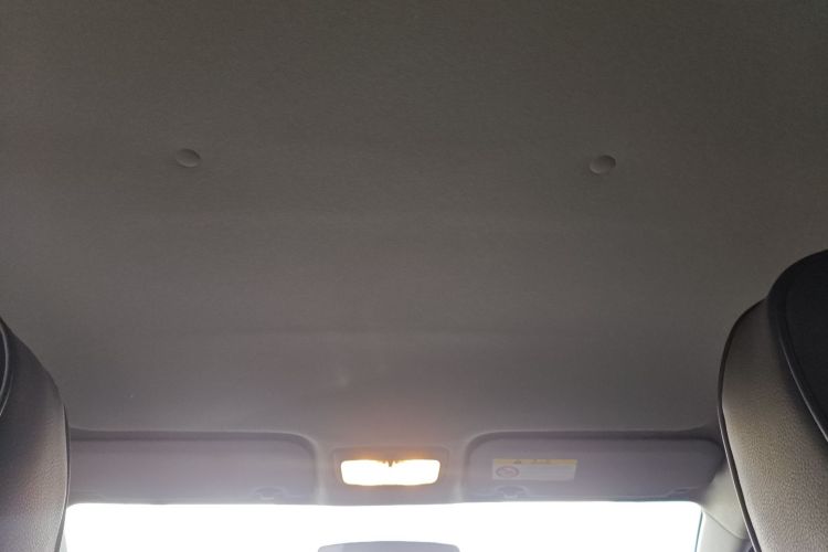 丰田 威驰 2022款 1.5L 20周年纪念版中控内饰22