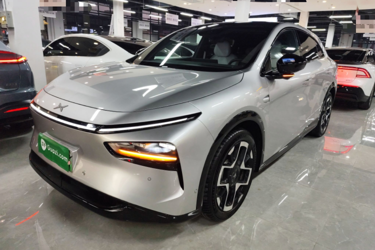 小鹏G7 2025款 702 超长续航 Max车身外观1