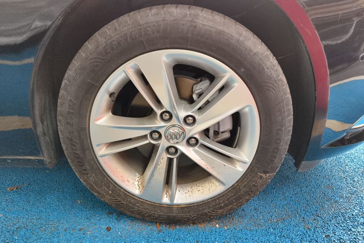 别克 君威 2019款 20T 豪华型 国VI车身外观10