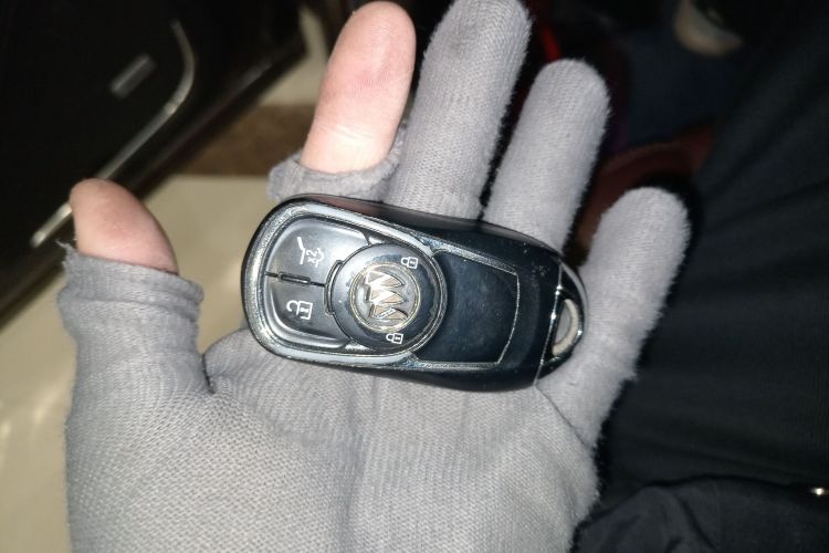 别克 昂科威 2017款 28T 四驱全能运动旗舰型中控内饰7001