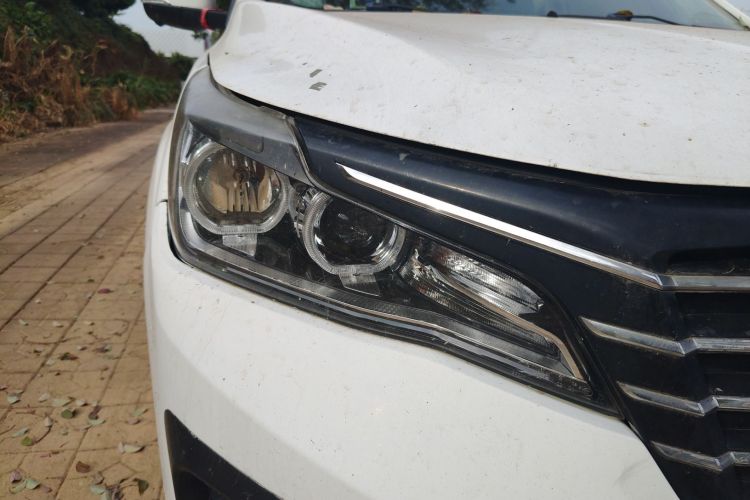 比速汽车 比速T5 2017款 1.5T 自动尊贵型车身外观8