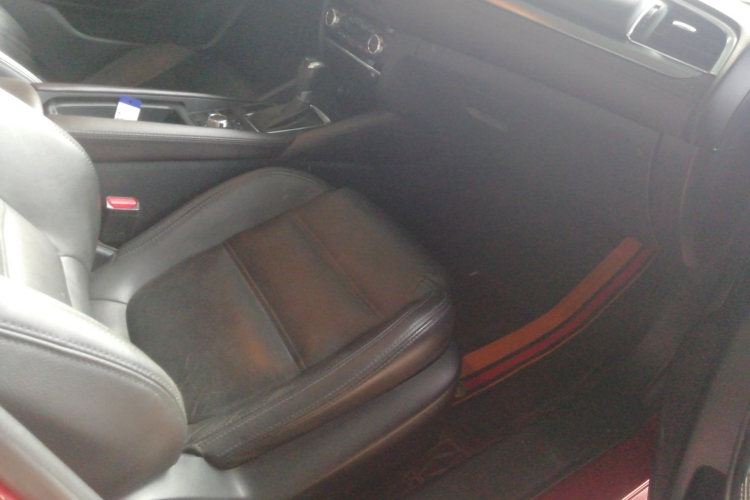 马自达 阿特兹 2017款 2.0L 蓝天豪华版局部细节41