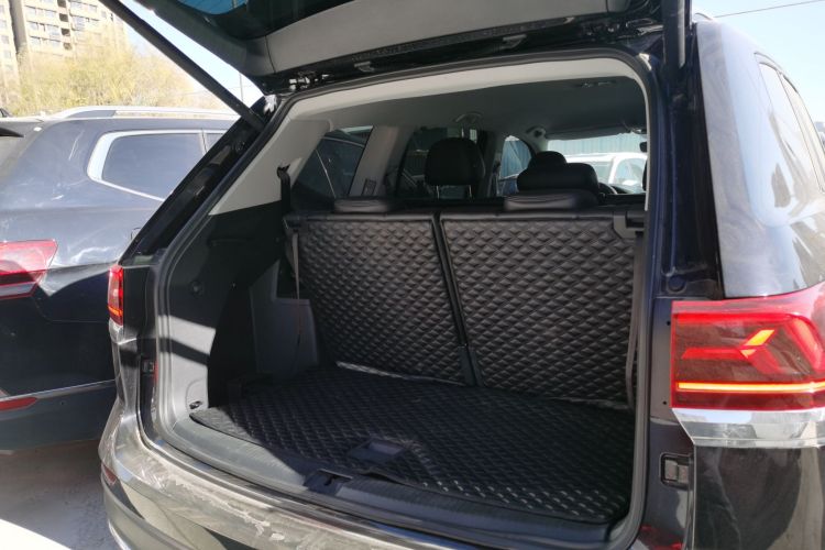 大众 途昂 2021款 380TSI 四驱豪华版机舱底盘23