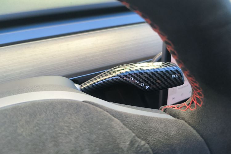 特斯拉 Model Y 2022款 改款 后轮驱动版中控内饰18