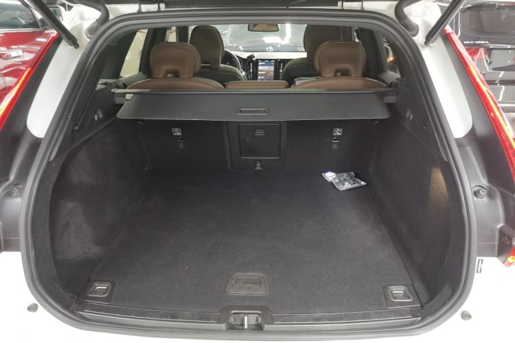 沃尔沃XC60 2025款 B5 四驱智逸豪华版局部细节23