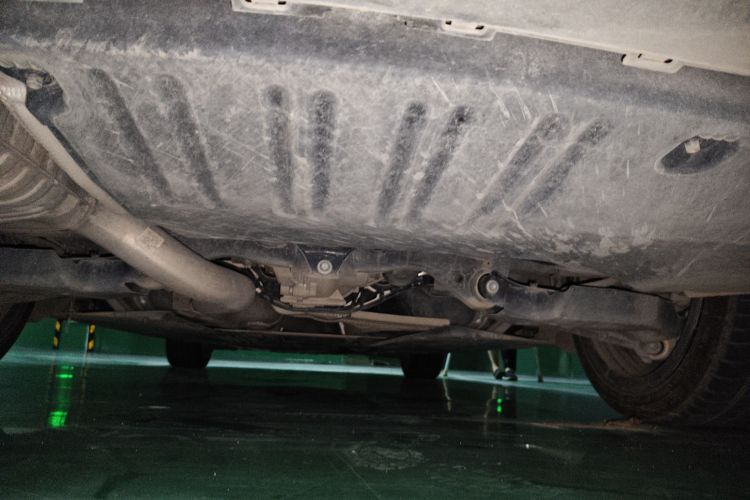 奔驰C级 2023款 改款 C 260 L 运动版局部细节9006