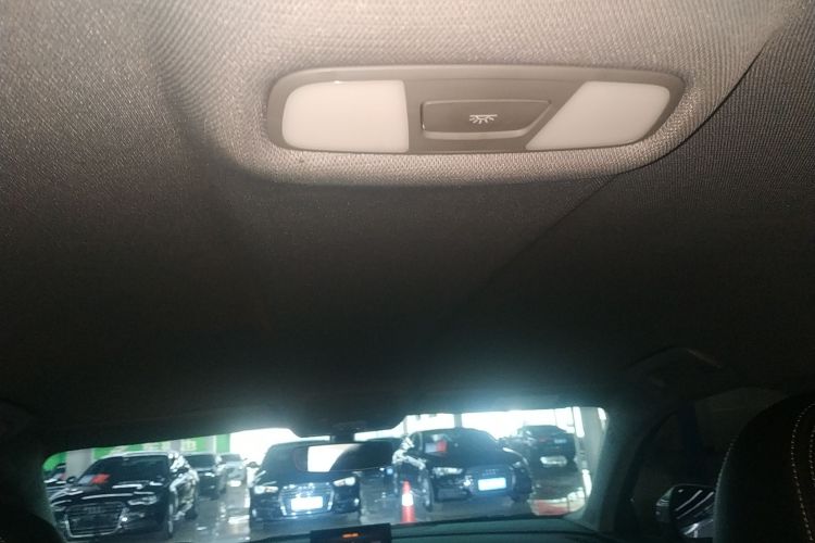 奥迪A3 2018款 30周年年型 Limousine 35 TFSI 进取型中控内饰22