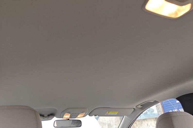 上汽大通MAXUS 大通G50 2024款 PLUS 1.5T 幸福推荐自动荣耀版局部细节22