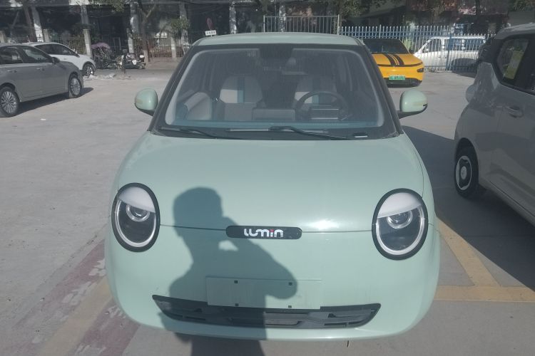 长安启源 长安Lumin 2022款 210km 香甜款车身外观2