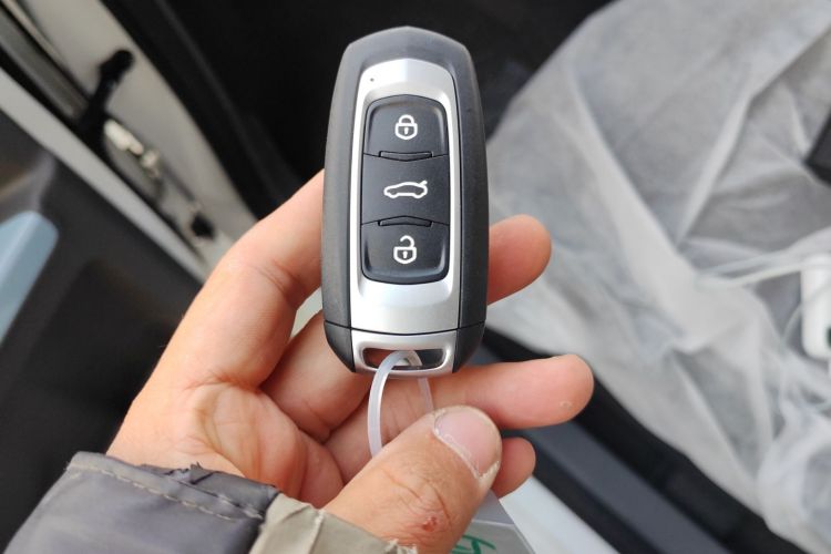 吉利银河 2024款 熊猫mini 200km 耐力熊中控内饰11