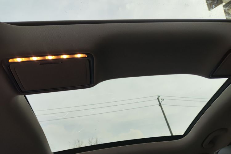 奔驰C级 2019款 C 260 L 运动版中控内饰22