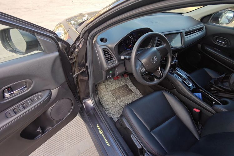 本田 缤智 2017款 1.5L CVT两驱舒适型中控内饰7003