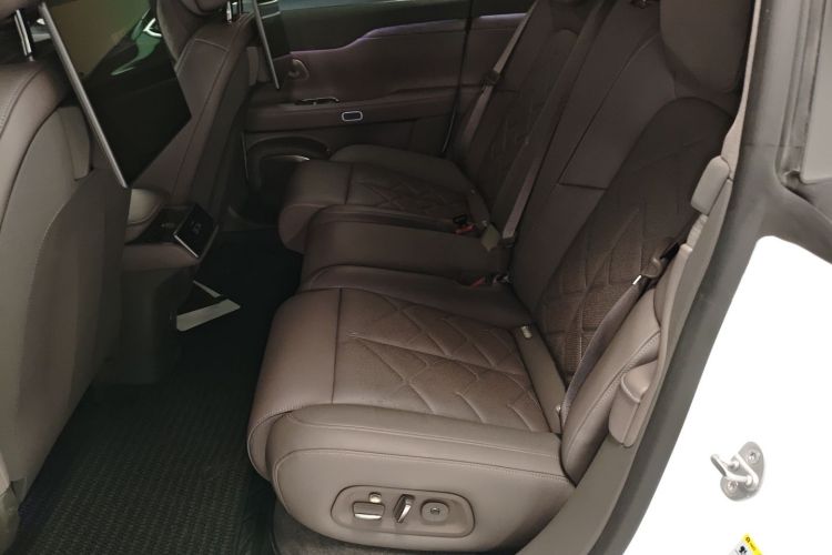 蔚来ET7 2024款 100kWh 行政签名版中控内饰21