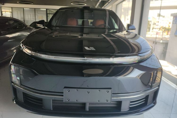 理想汽车 理想L7 2025款 Ultra 智能焕新版车身外观2