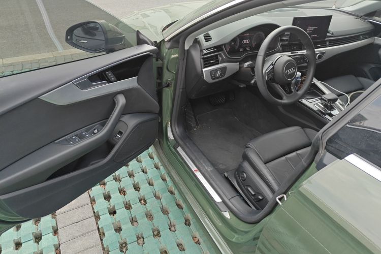 奥迪A5 2023款 Sportback 40 TFSI 时尚动感型中控内饰20