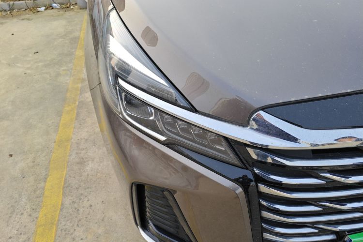 别克GL8 2023款 改款 陆上公务舱 豪华型车身外观6006