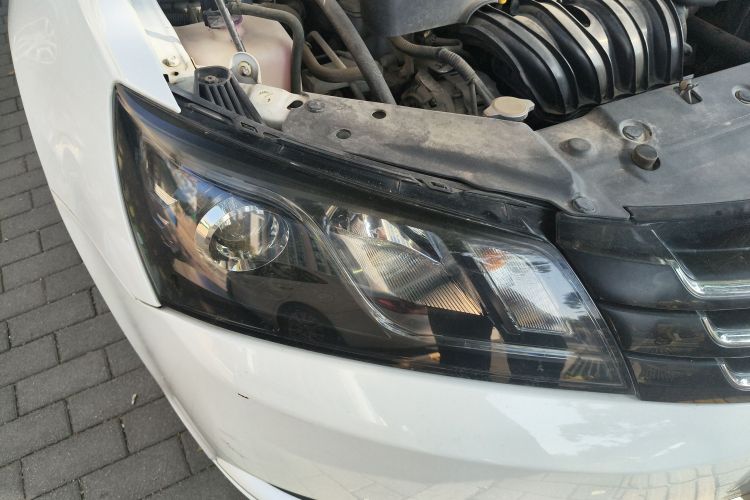 吉利汽车 帝豪 2016款 三厢 1.5L 手动豪华型车身外观8