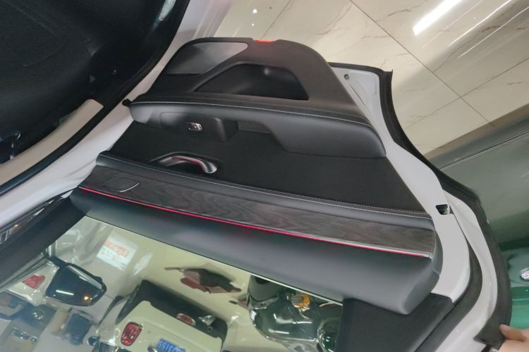 鸿蒙智行 问界M5 2022款 增程四驱性能版中控内饰49