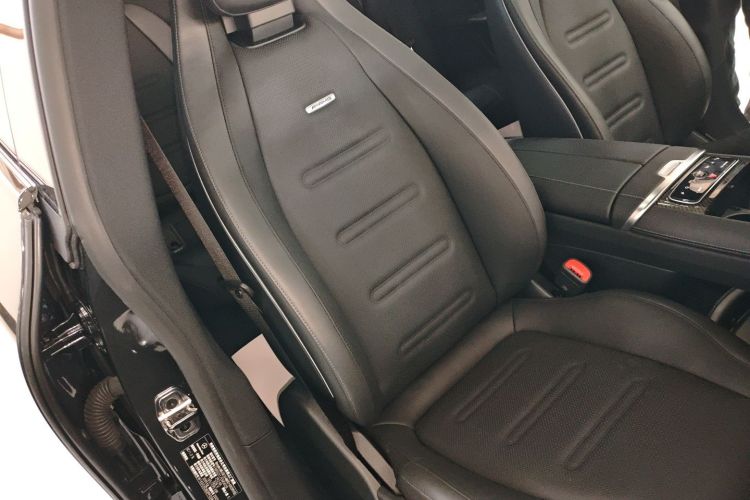 奔驰EQE AMG 2023款 AMG EQE 53 4MATIC+局部细节41