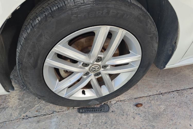 大众 朗行 2015款 1.6L 自动舒适版车身外观6007