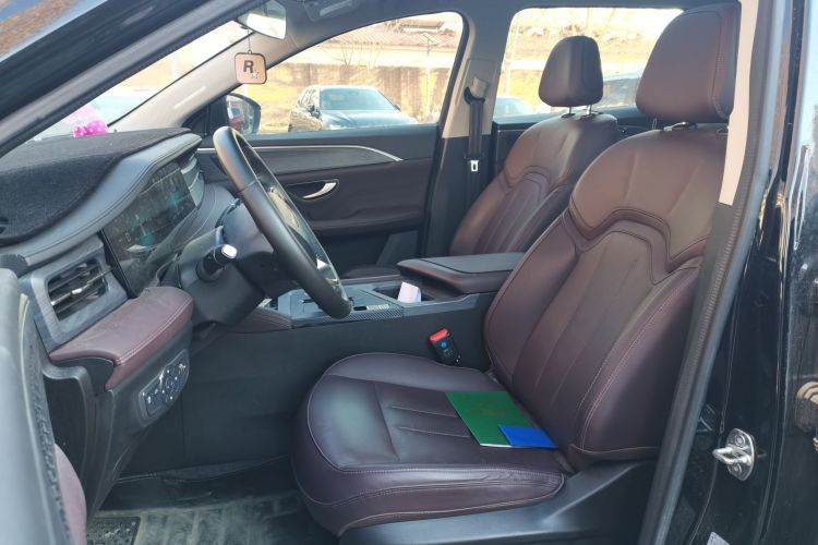 捷途X90 PLUS 2024款 1.6TD DCT别墅PRO 7座中控内饰19