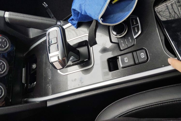 哈弗H6 2018款 红标 运动版 1.5T 自动两驱精英型局部细节18