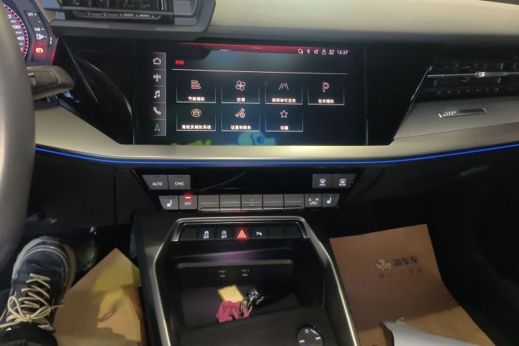 奥迪A3 2023款 改款 A3L Limousine 35 TFSI 时尚运动型局部细节16