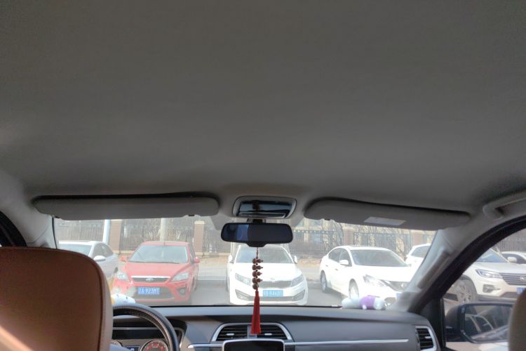 华颂7 2017款 2.0T 自动精英型中控内饰22