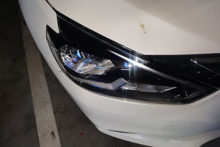 日产 轩逸 2022款 经典 1.6XE CVT舒适版车身外观8