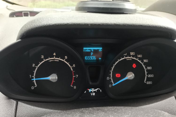 福特 翼搏 2013款 1.5L 自动风尚型中控内饰15