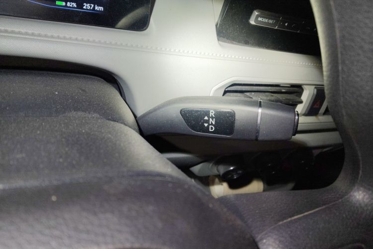 江铃 E福顺 2025款 明窗版 53.58kwh 中轴中顶中控内饰18