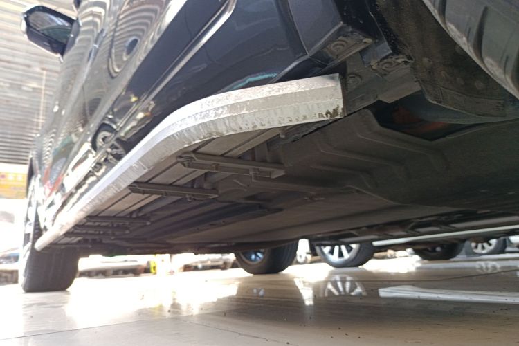 理想汽车 理想ONE 2020款 增程6座版局部细节9002