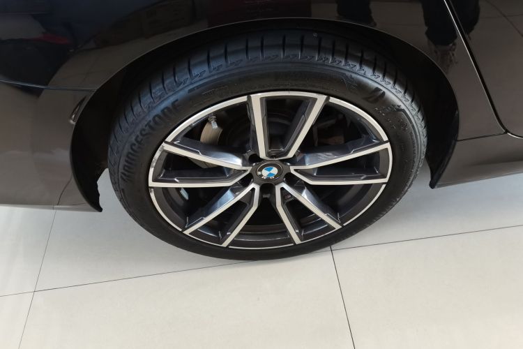 宝马3系 2023款 325Li M运动套装车身外观6008