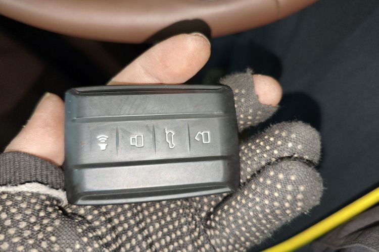 坦克700新能源 2024款 Hi4-T 极境版中控内饰11