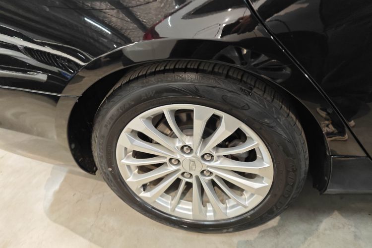 凯迪拉克CT6 2016款 28T 时尚型车身外观6003