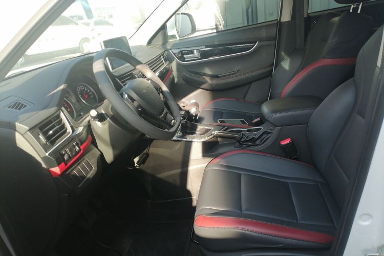 东风风行 风行T5 2021款 1.5T 自动舒适型中控内饰19