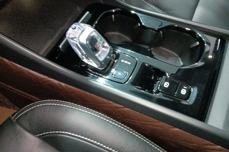 沃尔沃XC40 2022款 T4 四驱智远豪华版中控内饰18