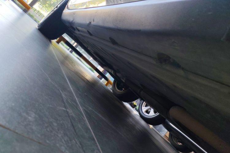 奔驰GLC 2019款 GLC 260 L 4MATIC 动感型局部细节9001