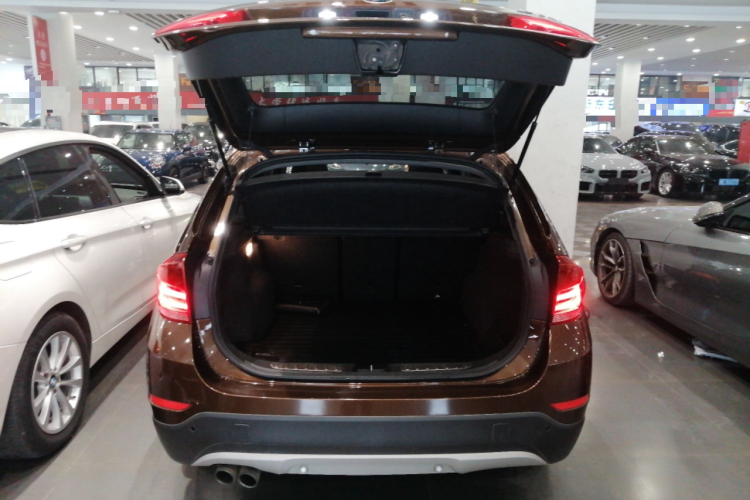 宝马X1 2014款 sDrive18i 时尚型局部细节23