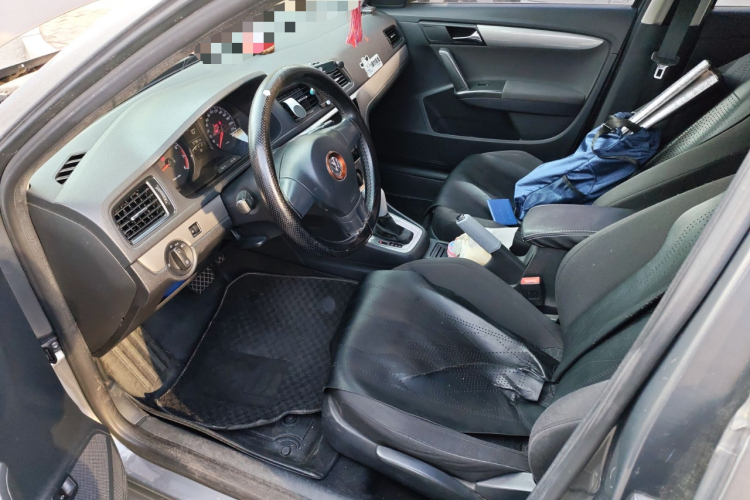 大众 朗逸 2013款 改款经典 1.6L 自动风尚版中控内饰19