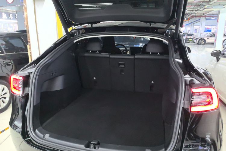 特斯拉 Model Y 2021款 长续航全轮驱动版机舱底盘23