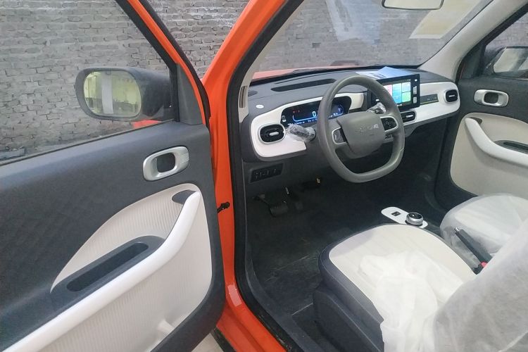 吉利银河 2025款 210km 熊猫骑士中控内饰20