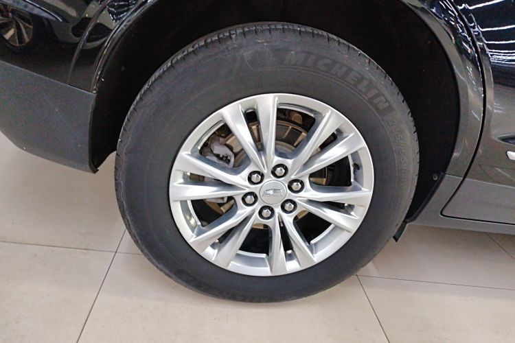 凯迪拉克XT5 2022款 2.0T 两驱豪华型车身外观6003