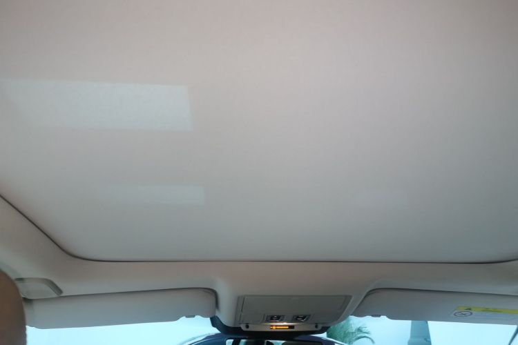 捷豹XFL 2022款 XFL 2.0T P250 两驱尊享豪华版中控内饰22