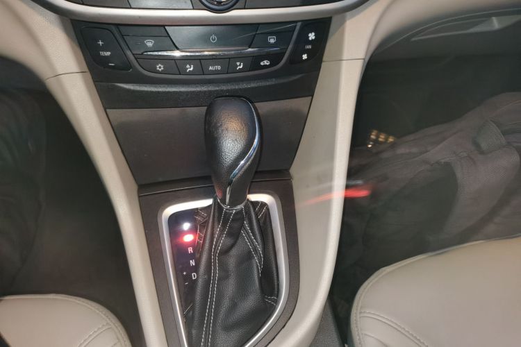 别克 英朗 2015款 15N 自动豪华型局部细节18