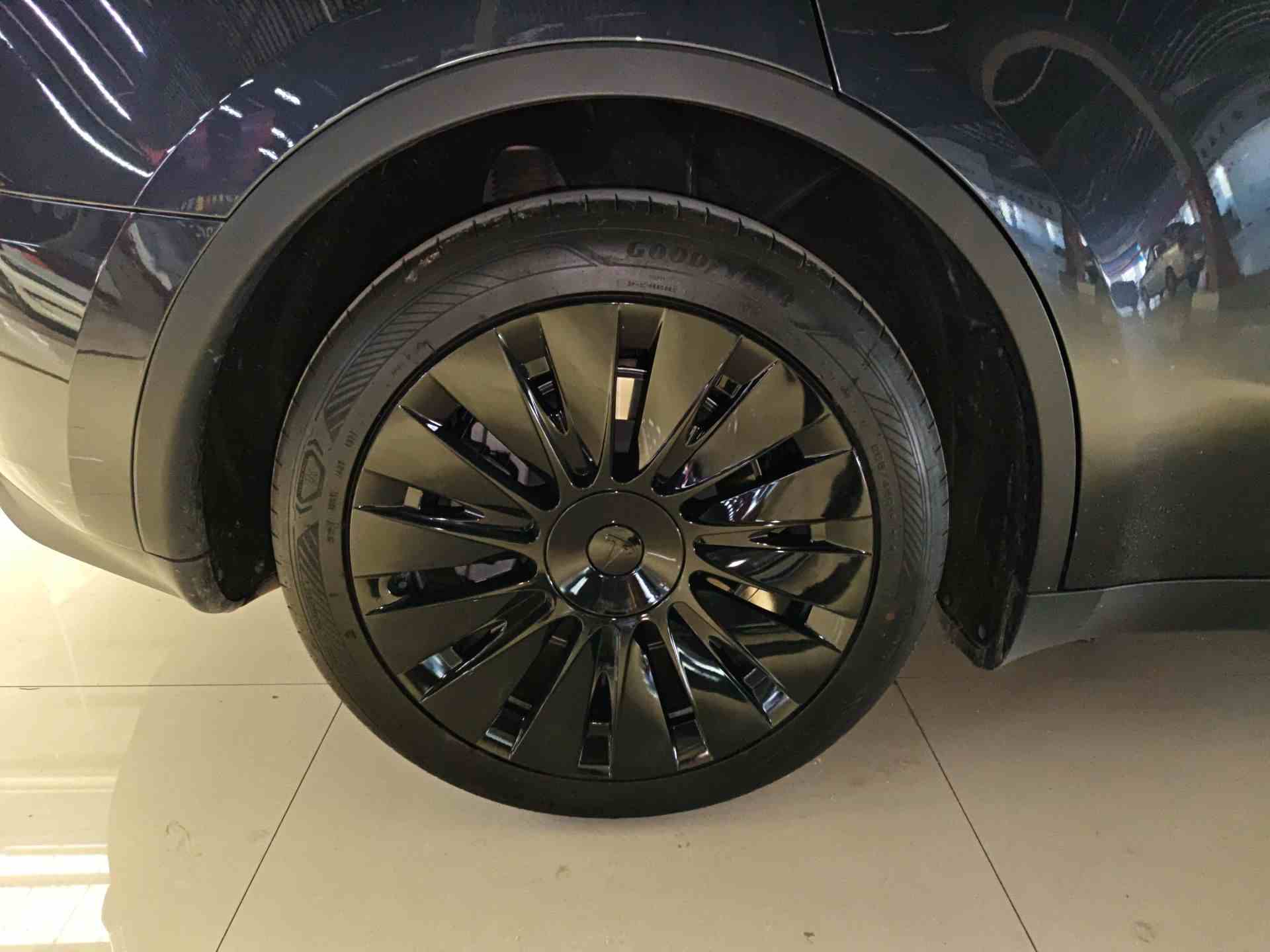 特斯拉 Model Y 2024款 后轮驱动版(3)