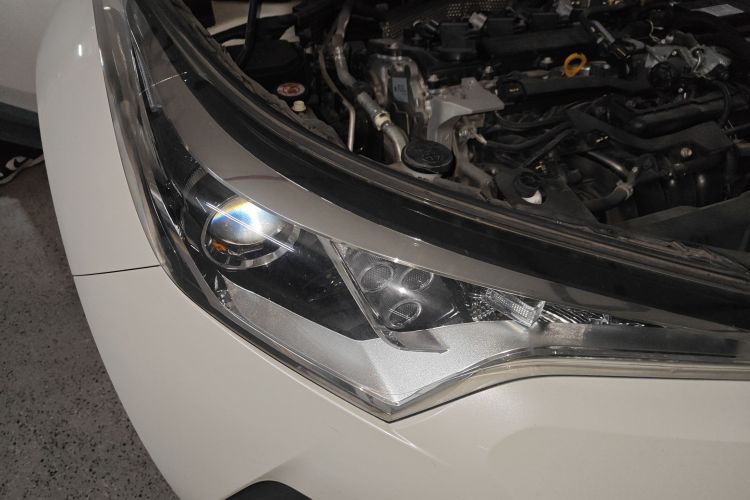 丰田 奕泽IZOA 2020款 2.0L 奕享版车身外观8