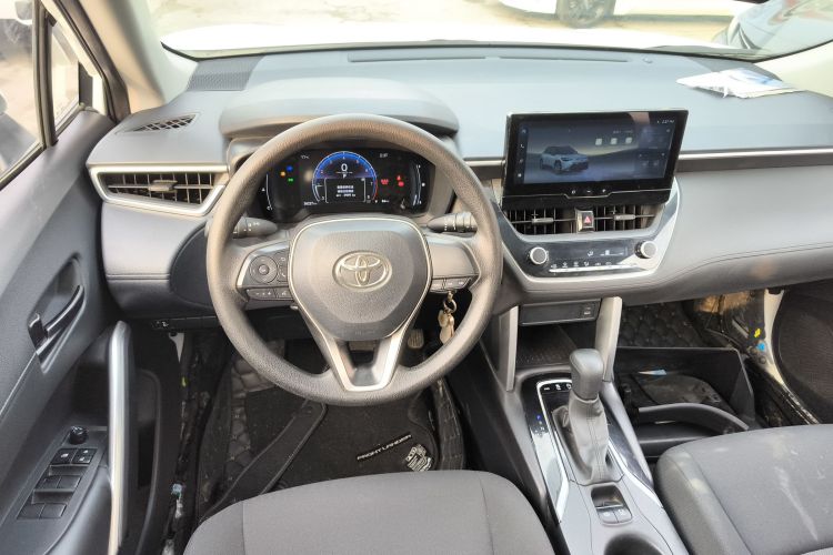 丰田 锋兰达 2023款 2.0L CVT精英版中控内饰13